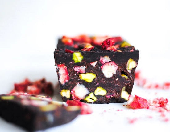 Pana Chocolate Strawberry and Pistachio 45gm