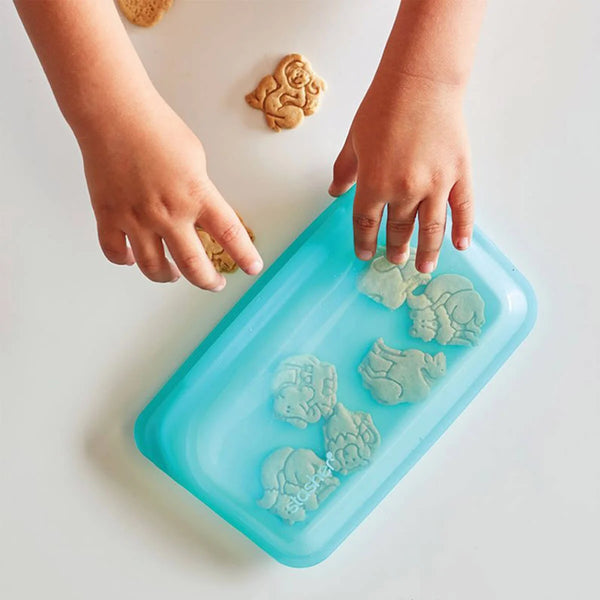Stasher Reusable Silicone Snack Bag 293.5ml (colour choices will vary)